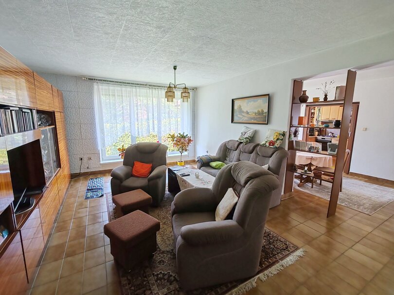 Brodzany - pekný 5 izbový dom