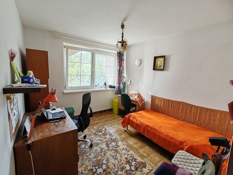 Brodzany - pekný 5 izbový dom