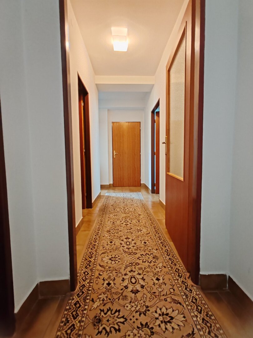 Brodzany - pekný 5 izbový dom