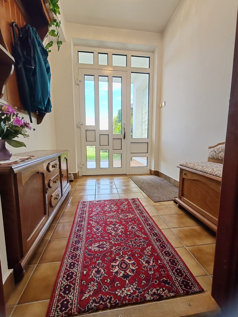 Brodzany - pekný 5 izbový dom