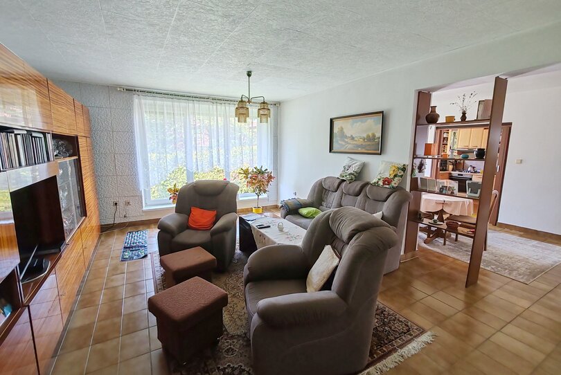Brodzany - pekný 5 izbový dom