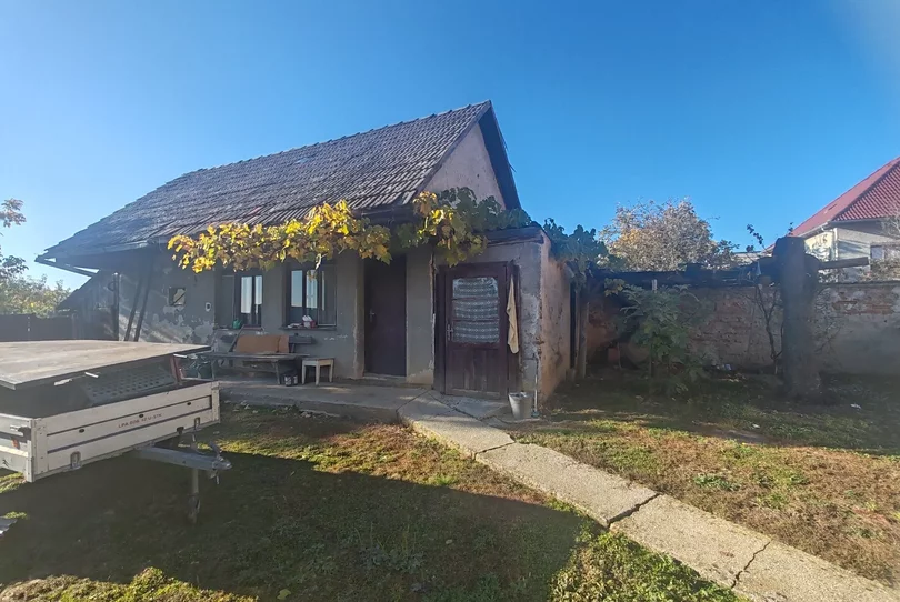 Prašice - dom s veľkým pozemkom