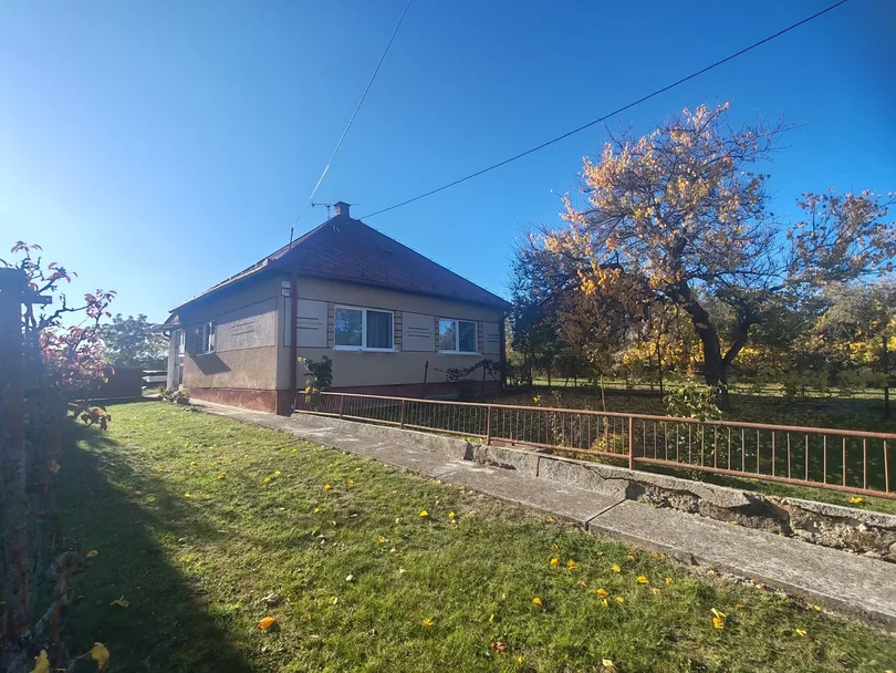 Prašice - dom s veľkým pozemkom