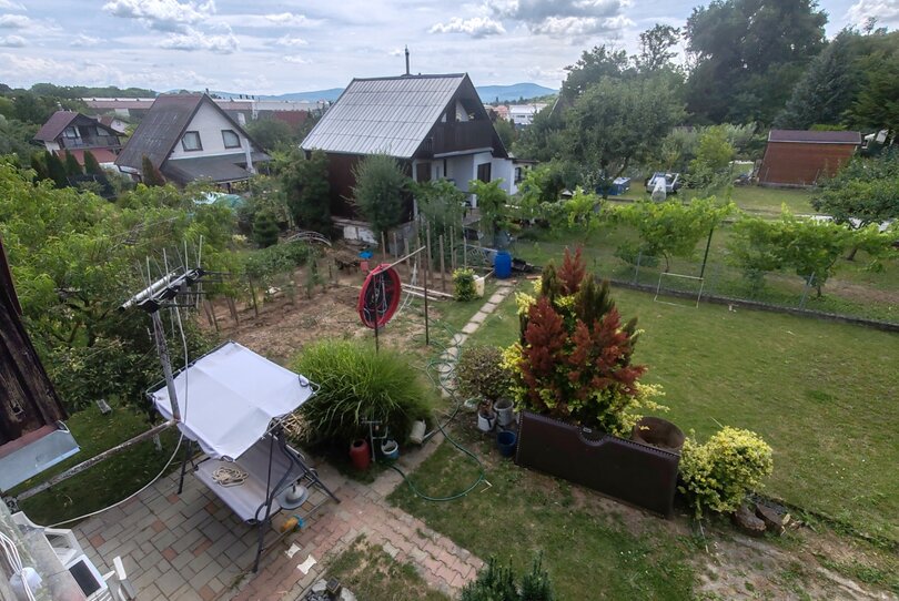 Tovarníky - chata so záhradkou
