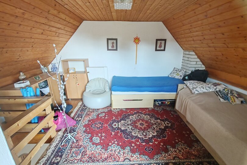 Tovarníky - chata so záhradkou