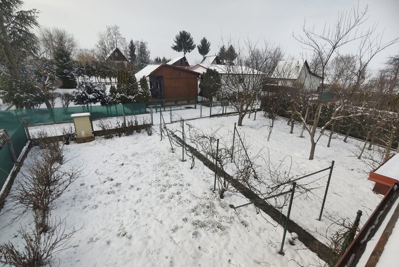 Tovarníky - chata so záhradkou